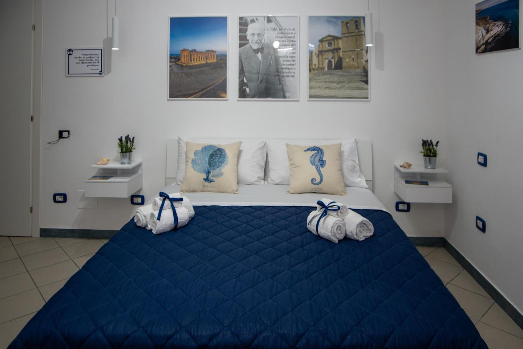 Casa Vacanze La Casetta Di Zinu' 恩佩多克莱港 外观 照片