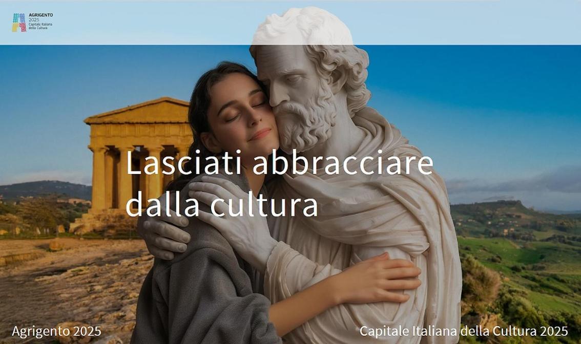 Casa Vacanze La Casetta Di Zinu' 恩佩多克莱港 外观 照片